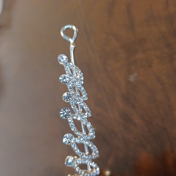 NEW. Bridal Headwear Tiera / Bride Wedding accessory 5728 - Picture 3 of 9